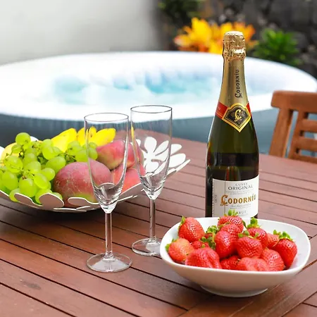 Haus Mit 2 Pools Und Jacuzzi بيت للعطل Santa Úrsula