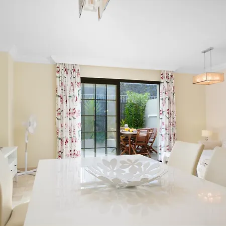 Haus Mit 2 Pools Und Jacuzzi بيت للعطل Santa Úrsula